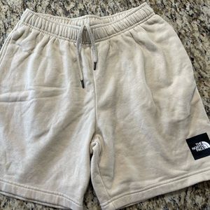 Mens cotton North Face shorts. Excellent condition